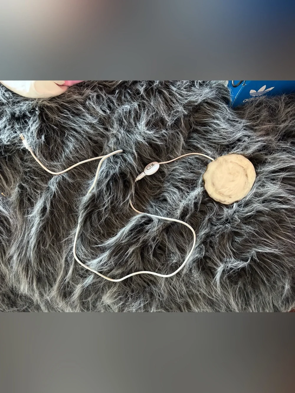 Crystal wireless charger